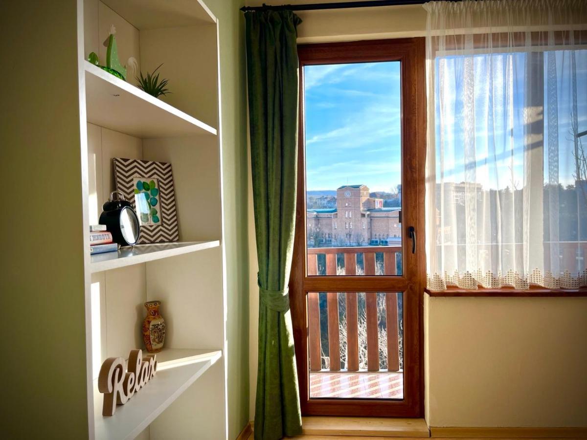 The Green Guest House Of Veliko Tarnovo-Amazing View, Top Location Exterior foto