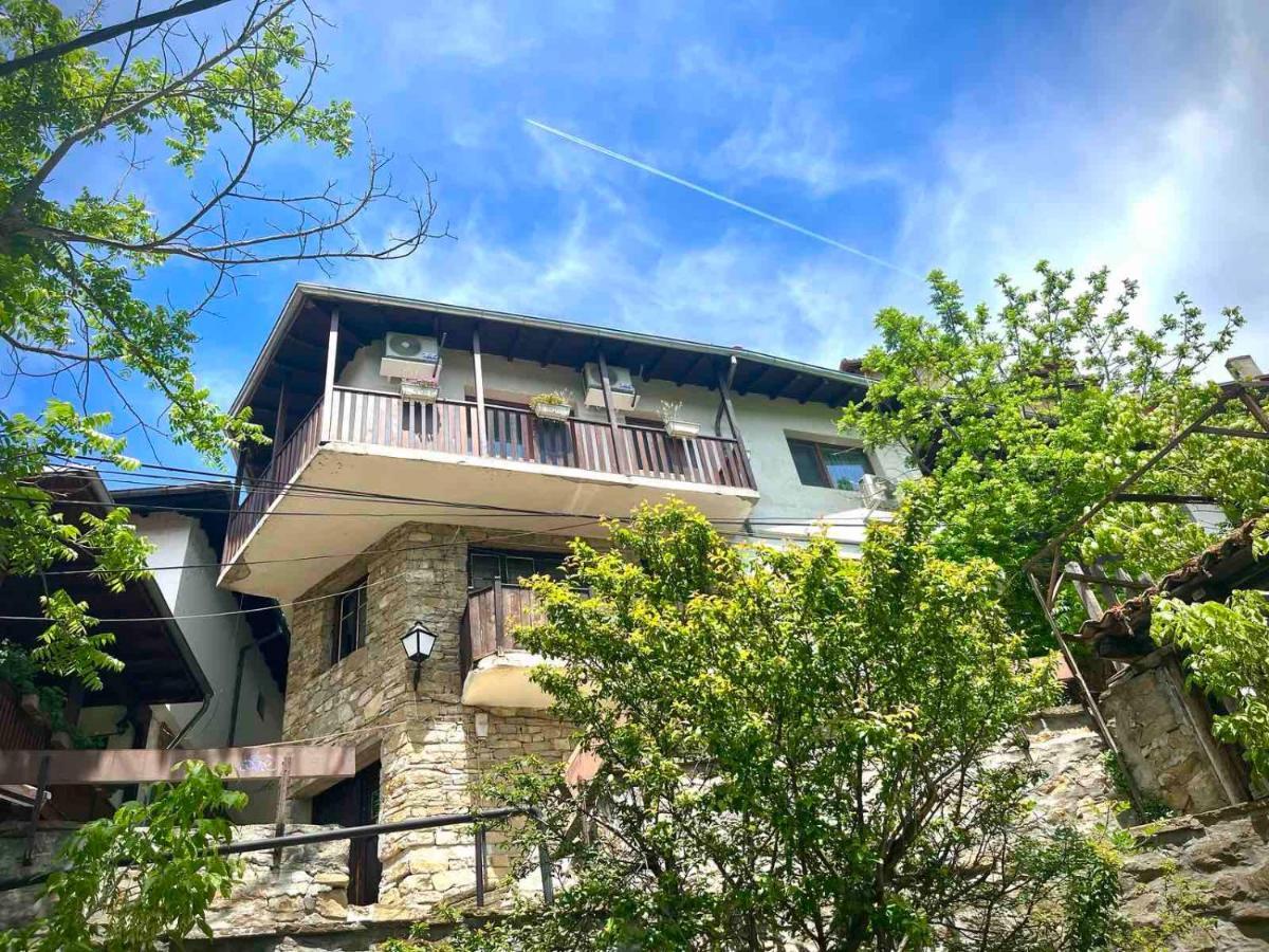 The Green Guest House Of Veliko Tarnovo-Amazing View, Top Location Exterior foto